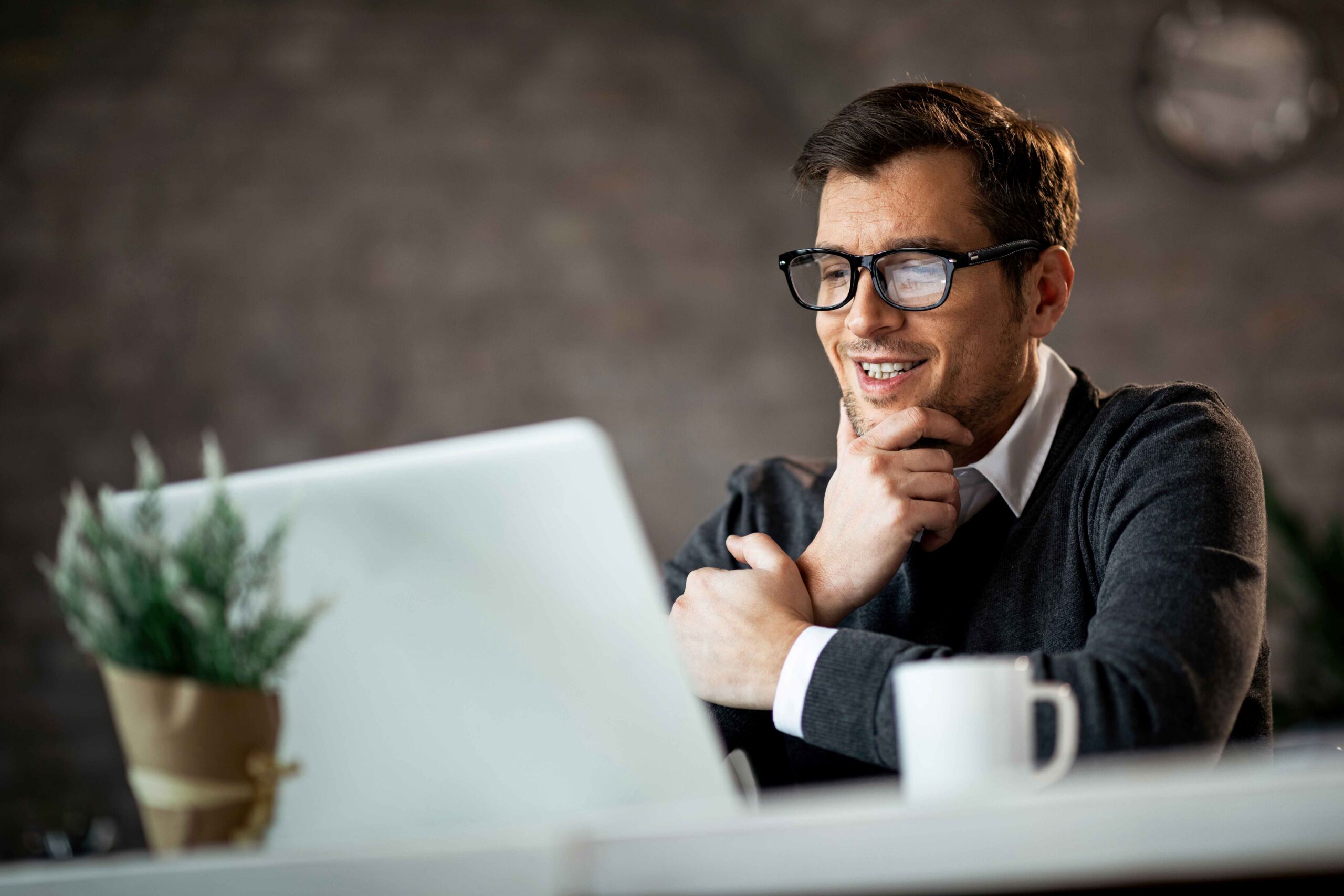 Near real-time trade data for procurement with ONESOURCE APIs
